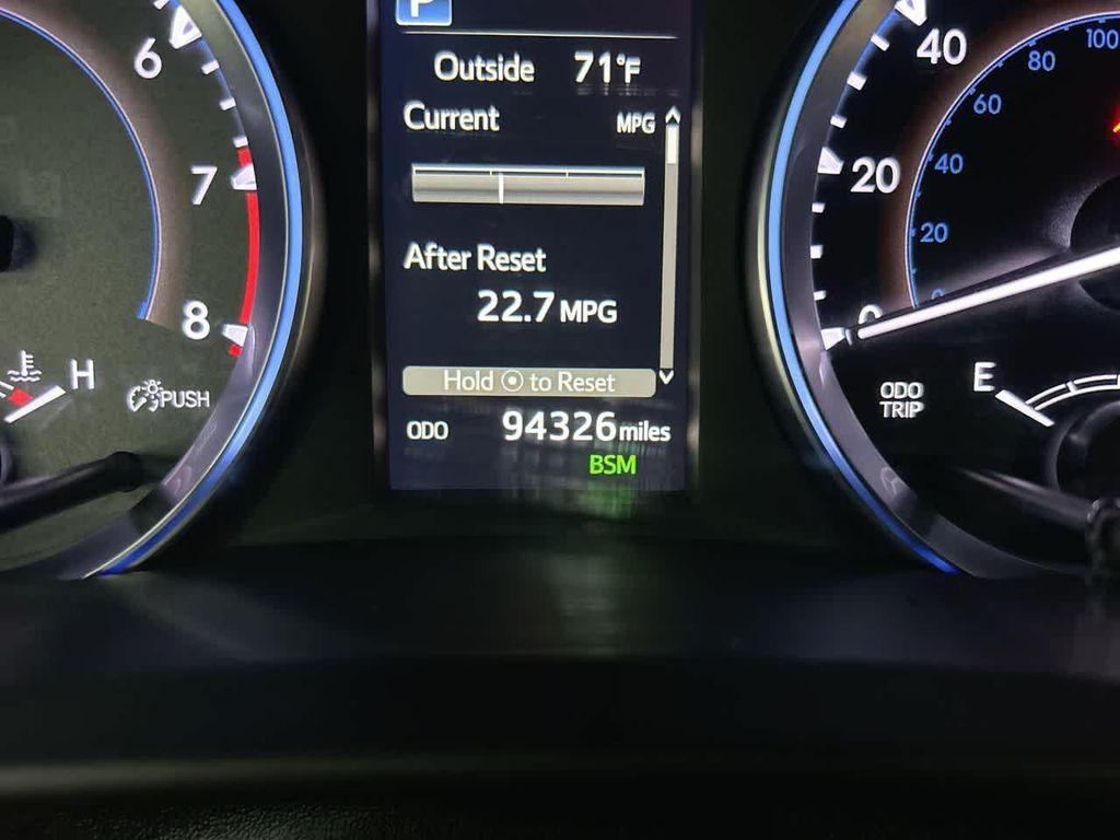 used 2019 Toyota Highlander car, priced at $25,900