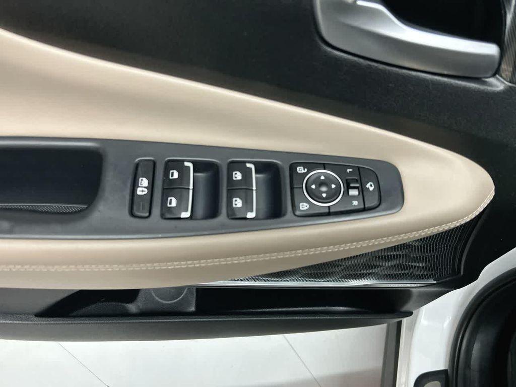 used 2021 Hyundai Santa Fe car, priced at $24,900