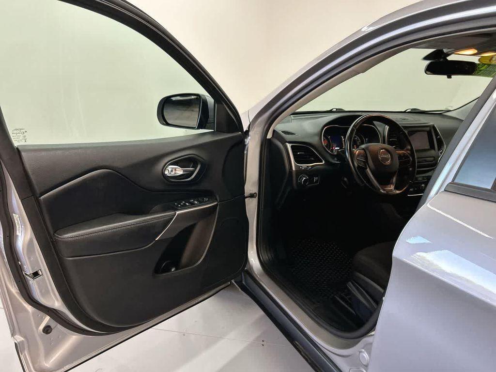 used 2020 Jeep Cherokee car, priced at $18,900