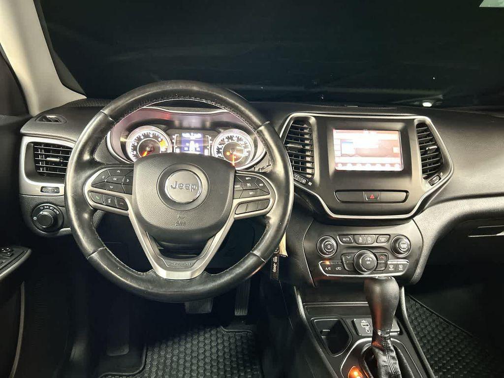 used 2020 Jeep Cherokee car, priced at $18,900