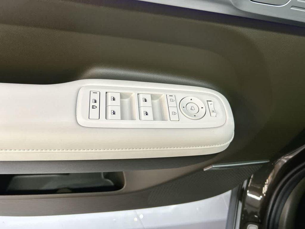 used 2025 Hyundai Santa Fe car, priced at $43,000