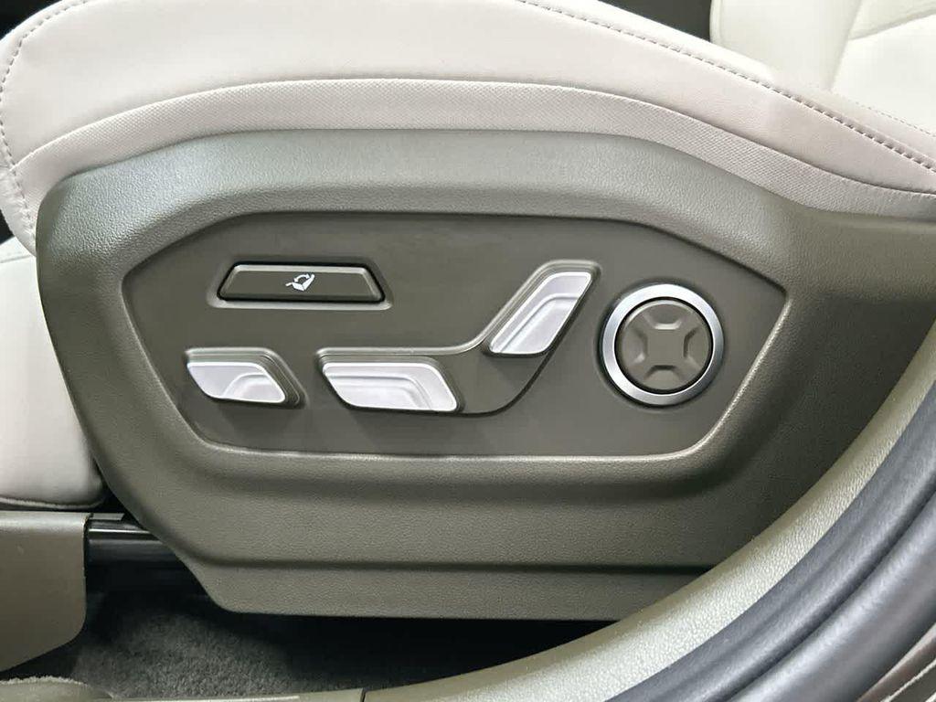 used 2025 Hyundai Santa Fe car, priced at $43,000