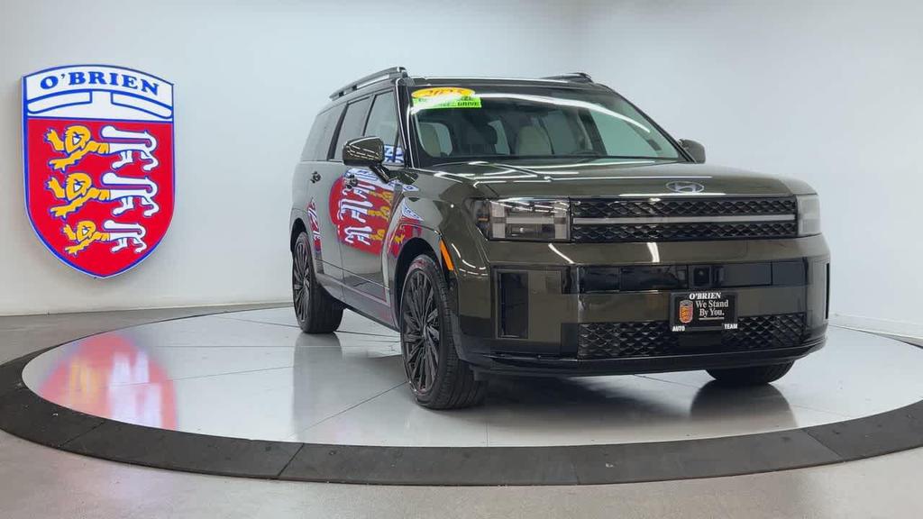 used 2025 Hyundai Santa Fe car, priced at $43,000