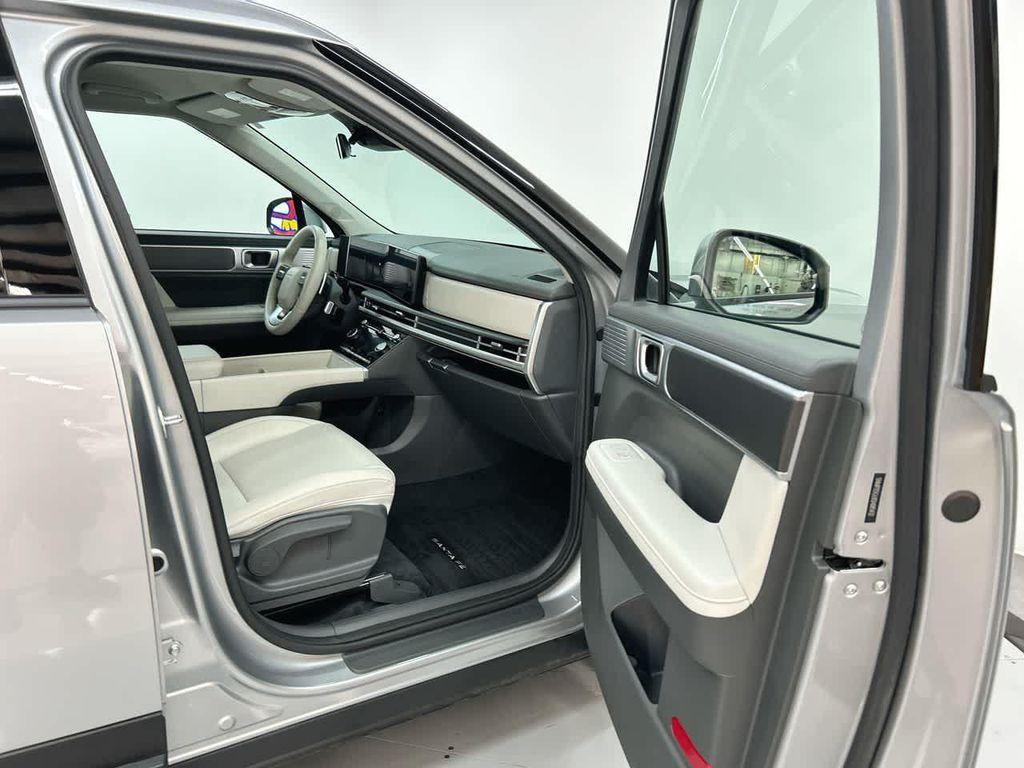 used 2025 Hyundai Santa Fe car, priced at $33,900