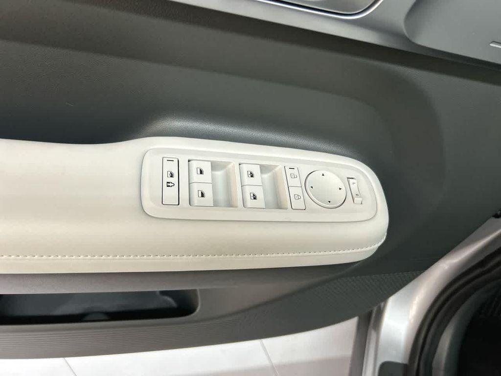 used 2025 Hyundai Santa Fe car, priced at $33,900