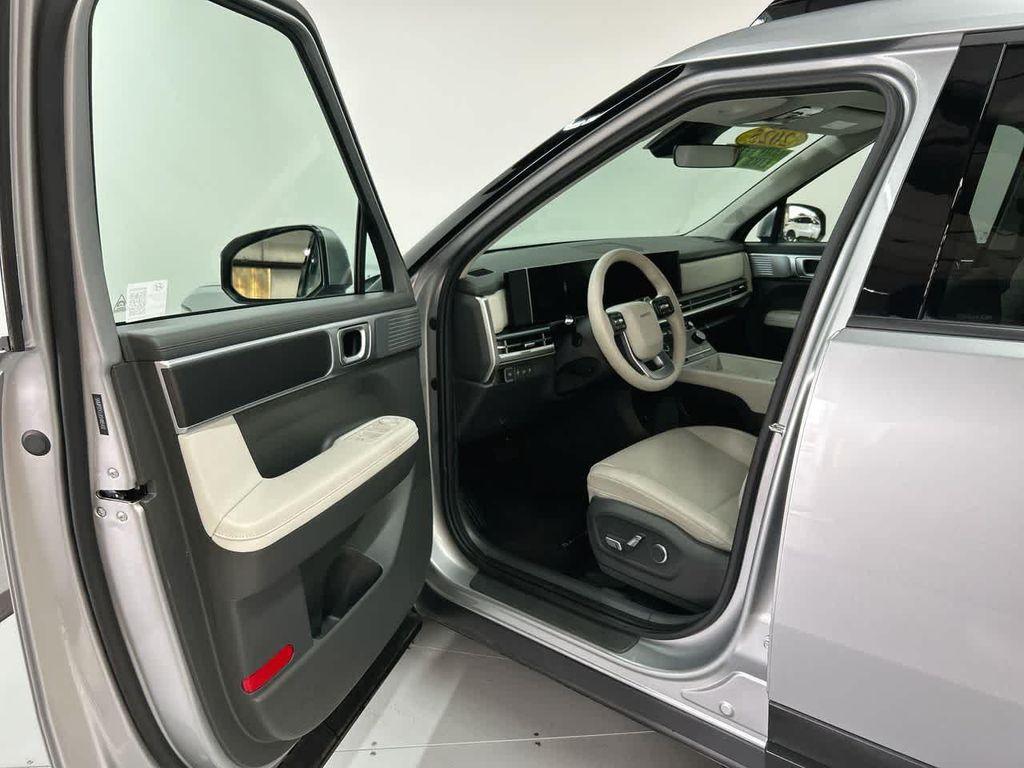 used 2025 Hyundai Santa Fe car, priced at $33,900