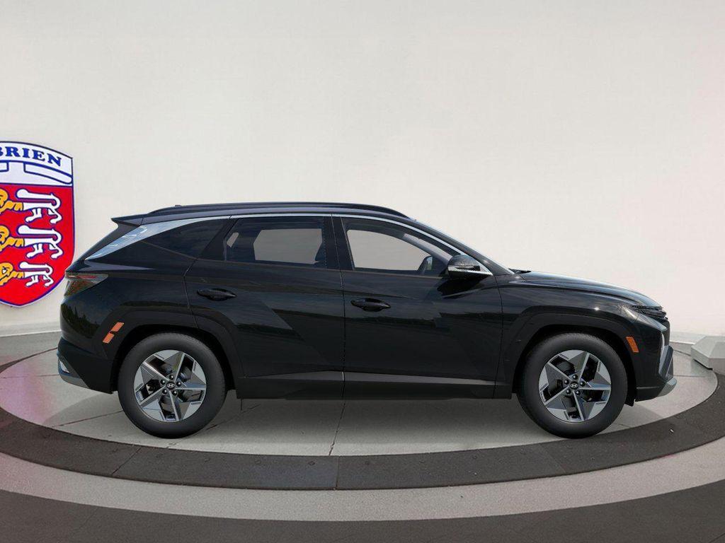 new 2025 Hyundai TUCSON Hybrid car