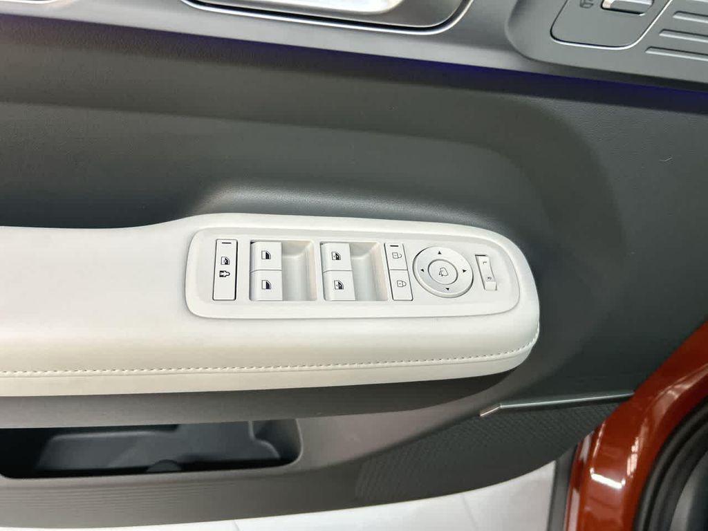 used 2025 Hyundai Santa Fe car, priced at $39,900