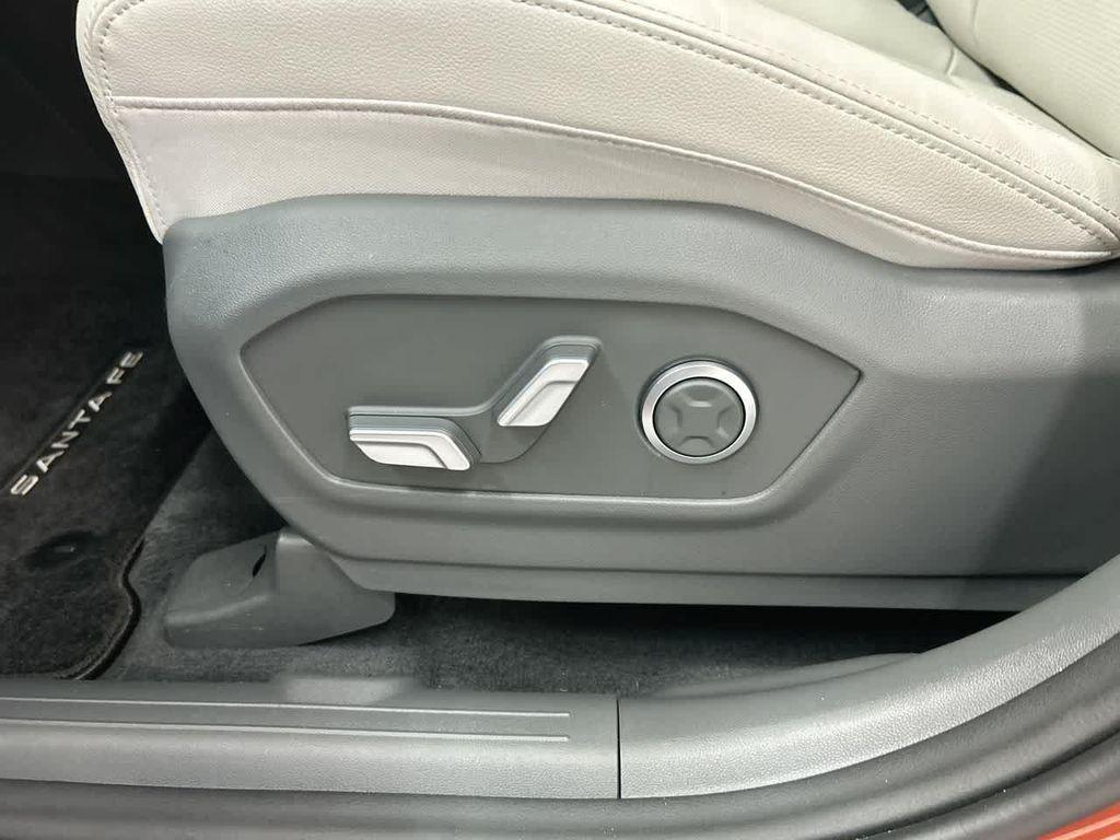 used 2025 Hyundai Santa Fe car, priced at $39,900