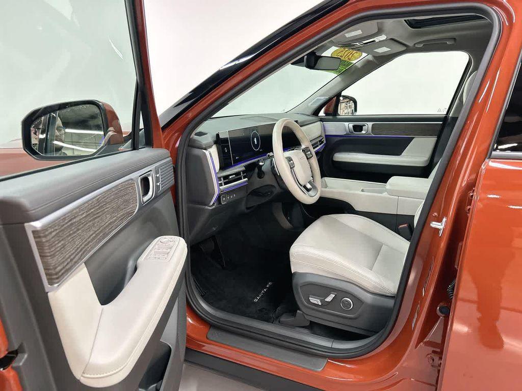 used 2025 Hyundai Santa Fe car, priced at $39,900
