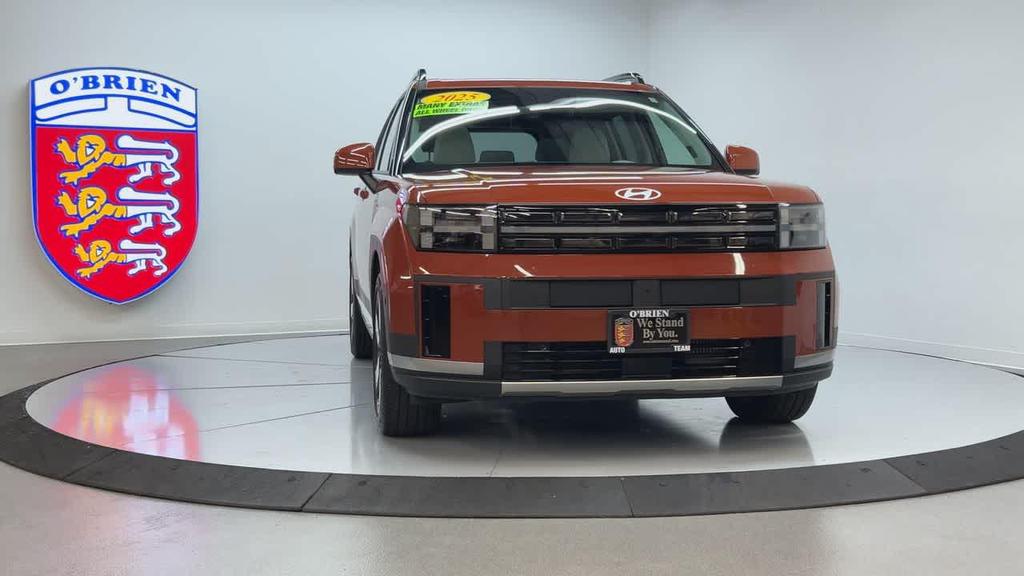 used 2025 Hyundai Santa Fe car, priced at $39,900