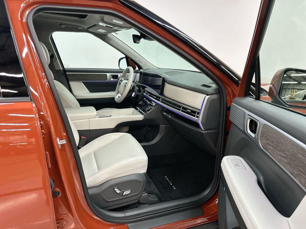 used 2025 Hyundai Santa Fe car, priced at $39,900