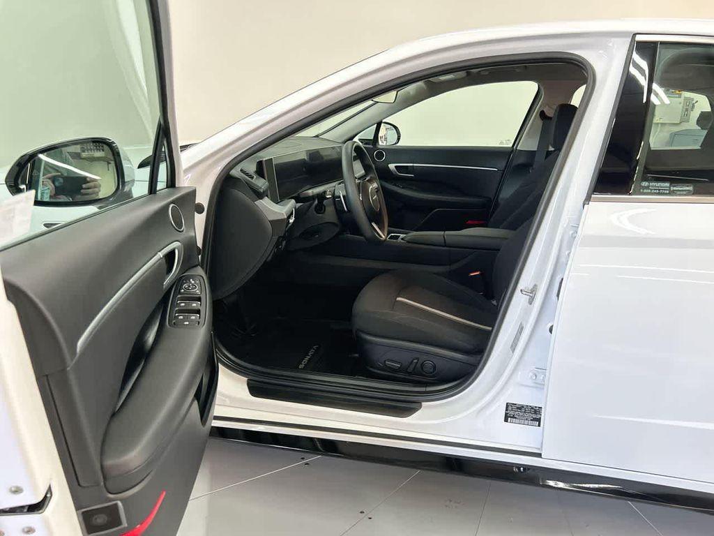 used 2025 Hyundai Sonata car, priced at $25,900