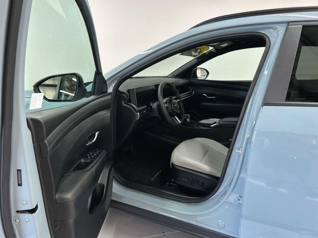 used 2025 Hyundai SANTA CRUZ car, priced at $28,900