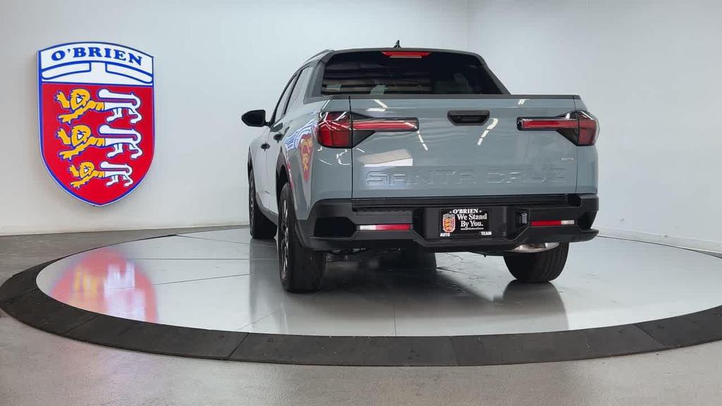 used 2025 Hyundai SANTA CRUZ car, priced at $28,900