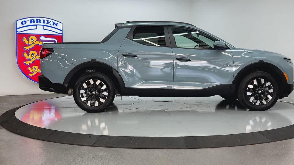 used 2025 Hyundai SANTA CRUZ car, priced at $28,900
