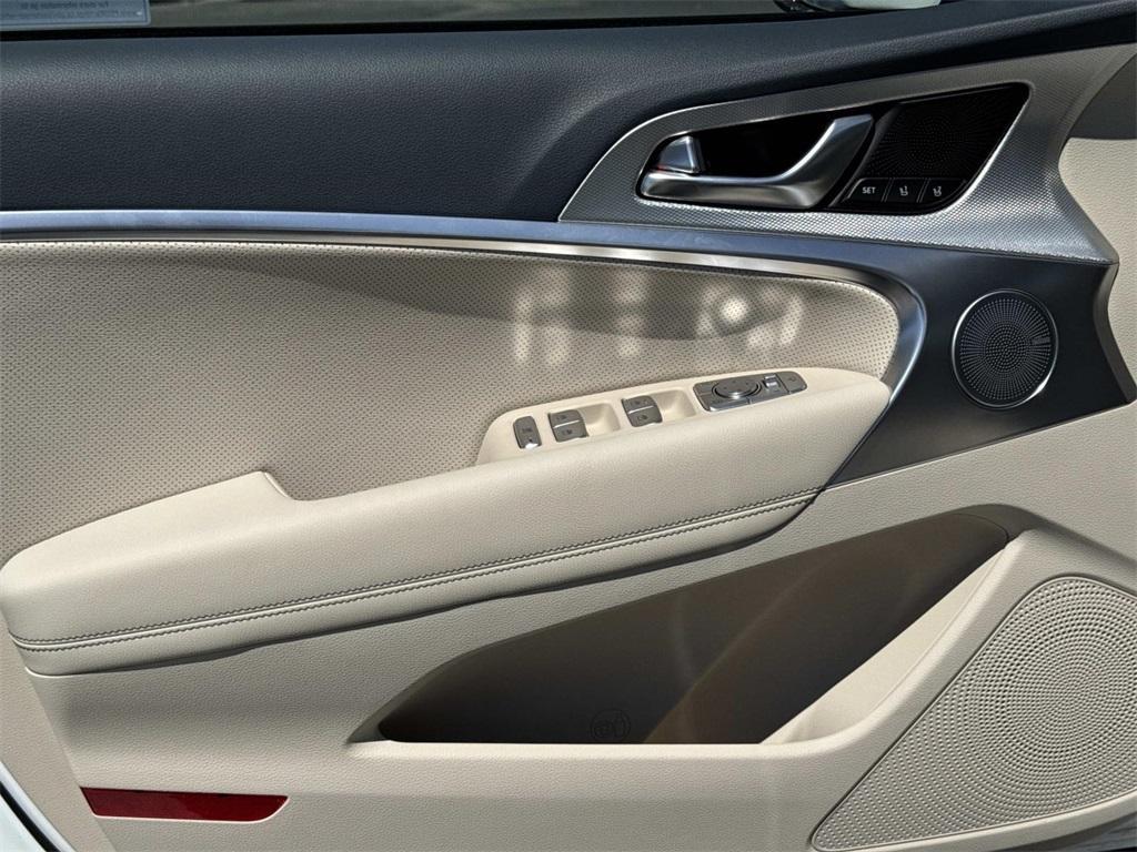 new 2026 Genesis G70 car, priced at $50,090