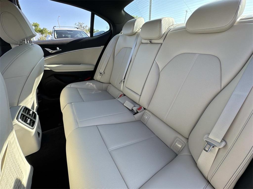 new 2026 Genesis G70 car, priced at $44,830