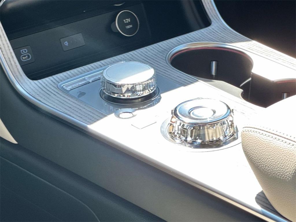 new 2025 Genesis GV80 car, priced at $64,905
