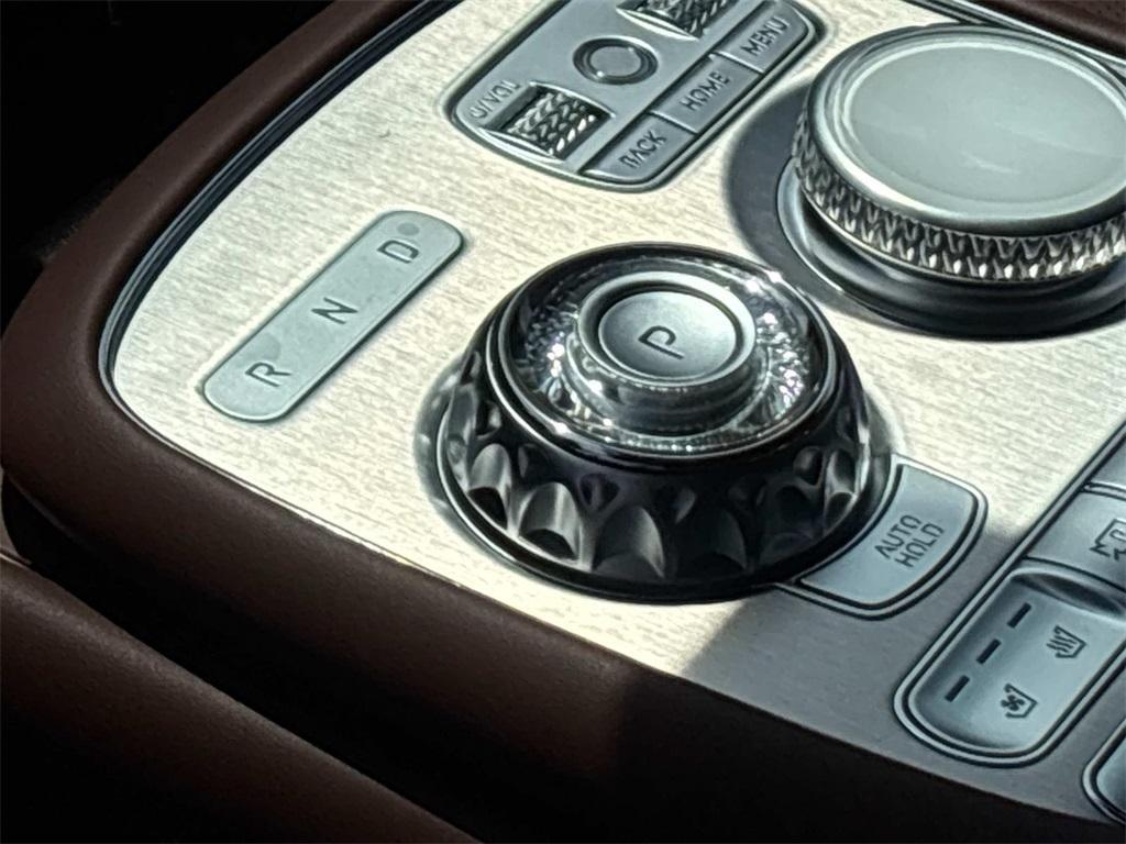 new 2025 Genesis G90 car, priced at $102,405