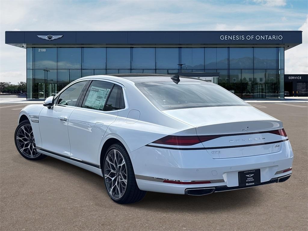 new 2025 Genesis G90 car, priced at $102,405