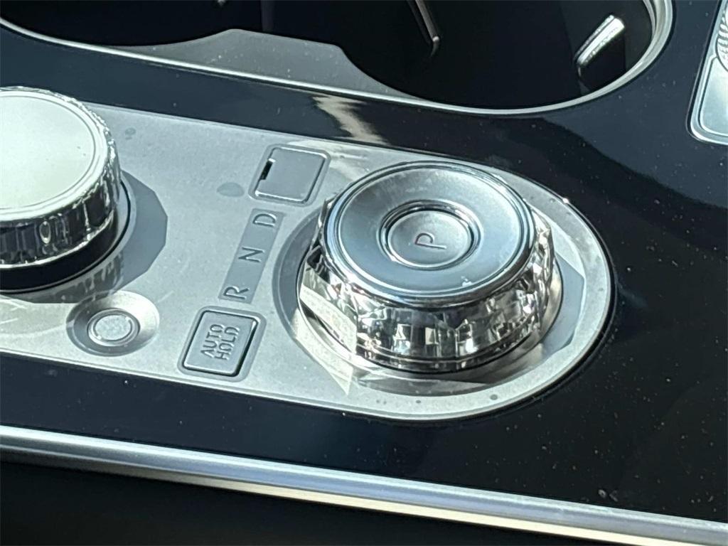 new 2025 Genesis GV80 car, priced at $61,925
