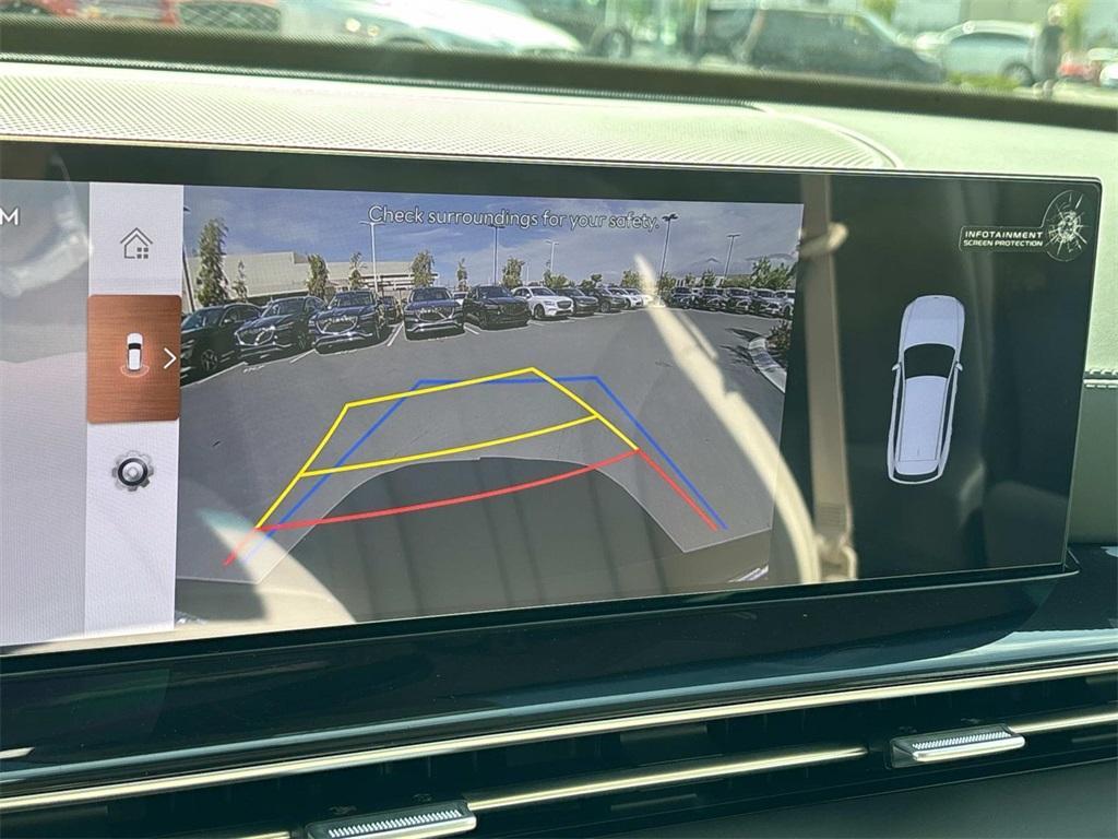 new 2025 Genesis GV80 car, priced at $61,925