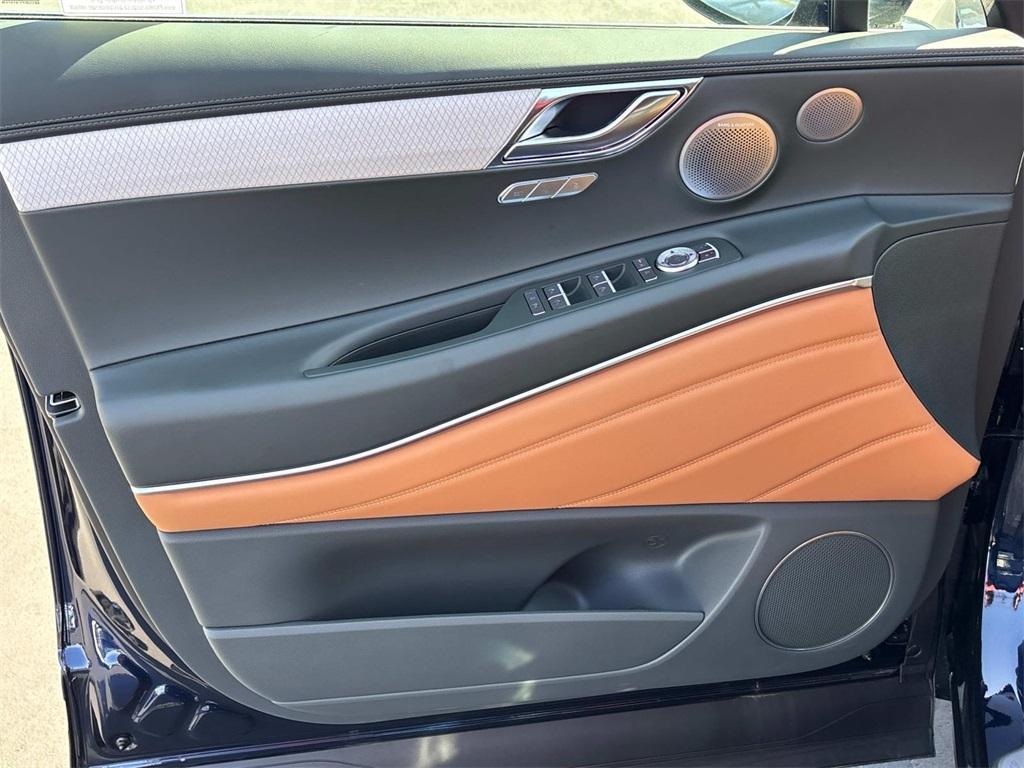 new 2025 Genesis GV80 car, priced at $68,670