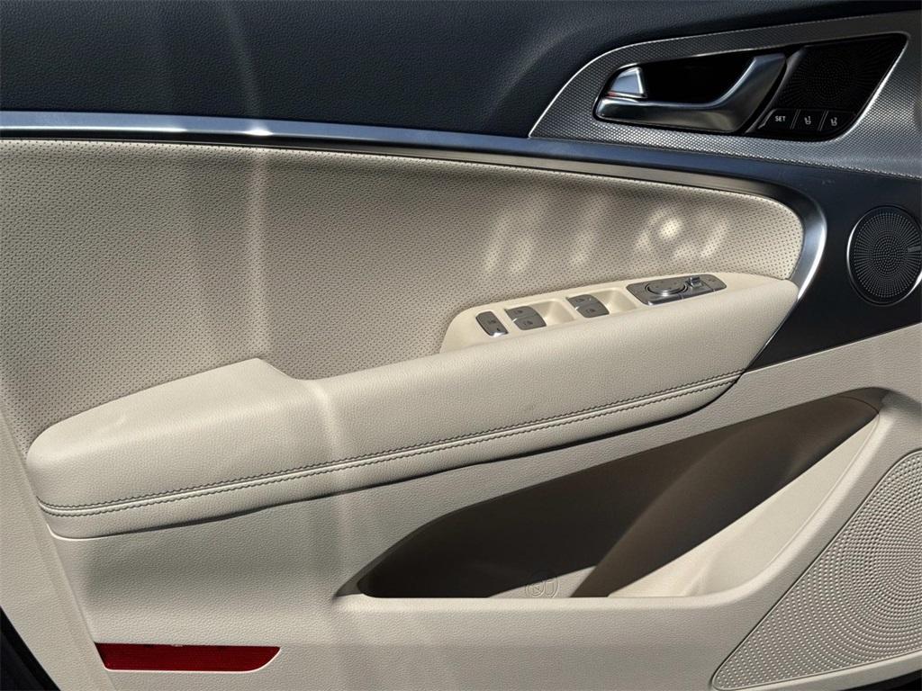 new 2026 Genesis G70 car, priced at $50,350