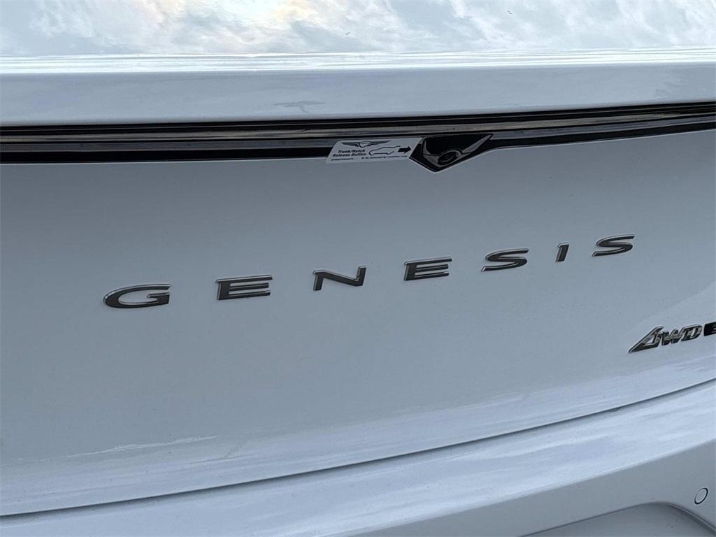 new 2025 Genesis G80 car, priced at $78,835
