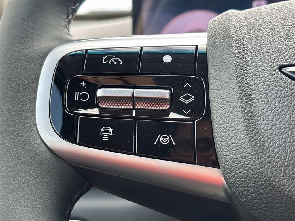 new 2025 Genesis GV80 car, priced at $60,680