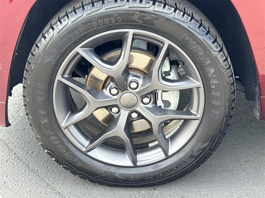 used 2020 Jeep Grand Cherokee car, priced at $21,794