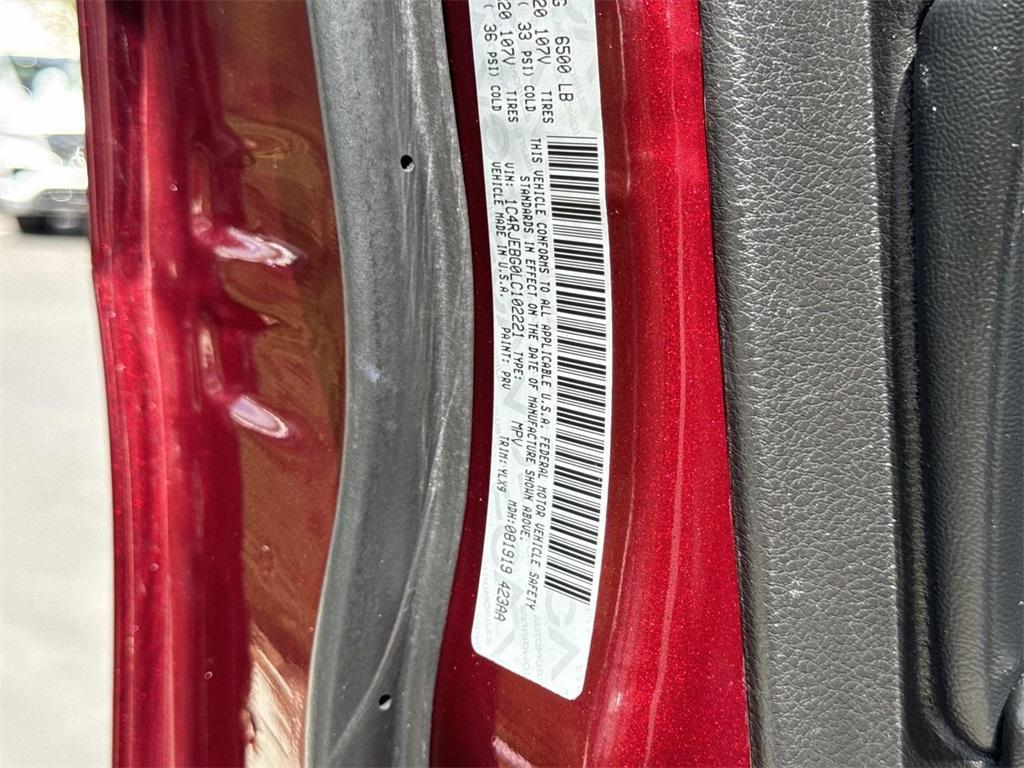 used 2020 Jeep Grand Cherokee car, priced at $21,794