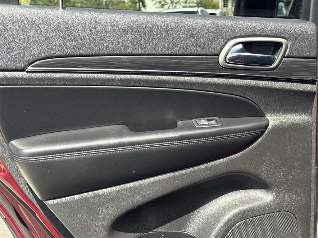 used 2020 Jeep Grand Cherokee car, priced at $21,794