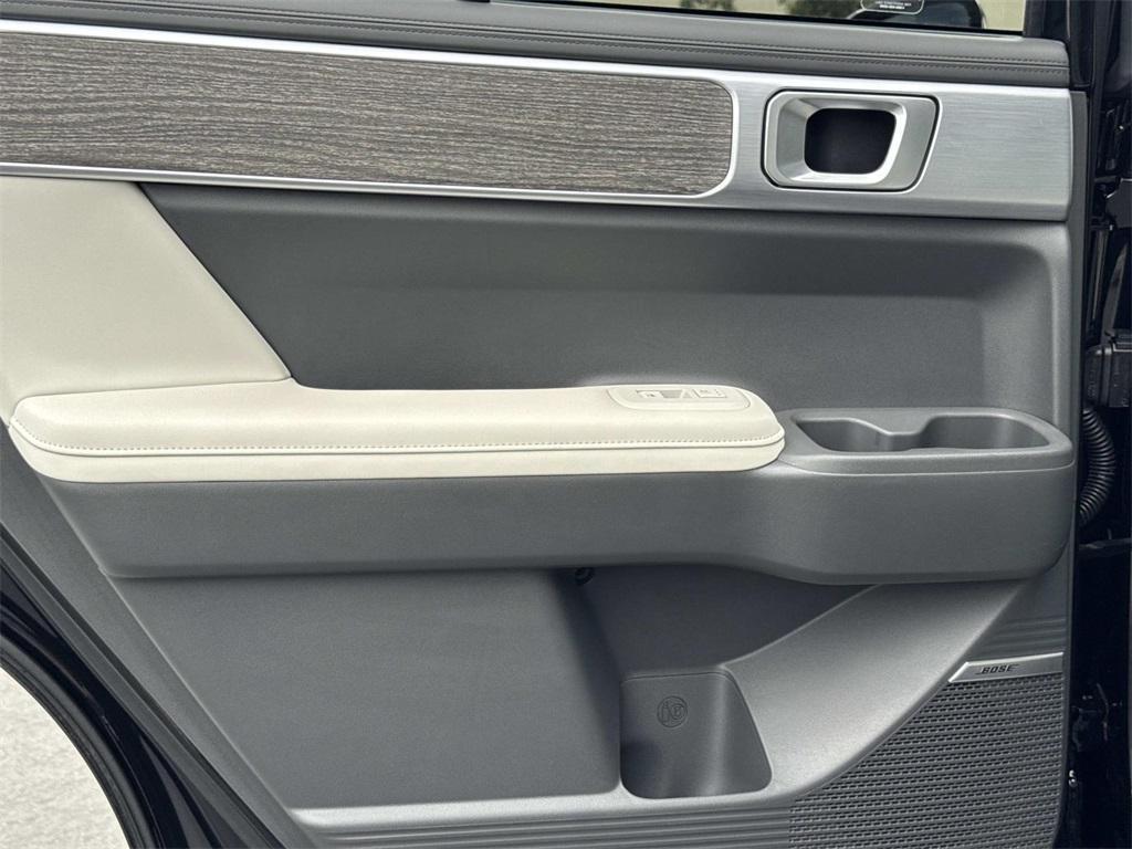 used 2024 Hyundai Santa Fe car, priced at $37,292