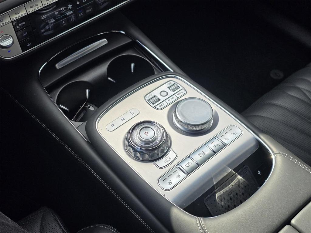 used 2024 Genesis G90 car, priced at $71,981