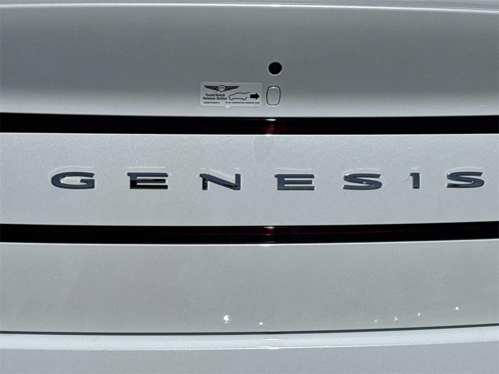 new 2026 Genesis G90 car, priced at $105,380