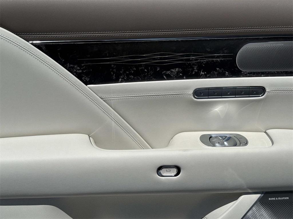 new 2026 Genesis G90 car, priced at $105,380