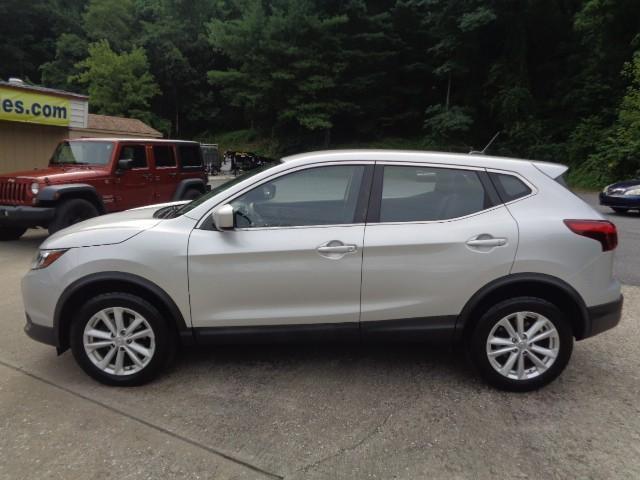 used 2017 Nissan Rogue Sport car, priced at $10,995