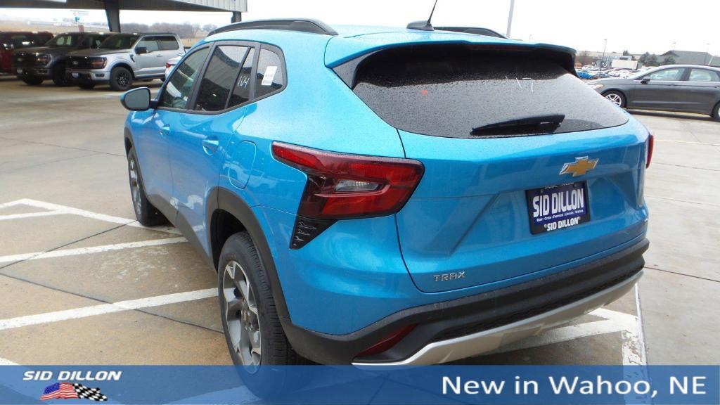 new 2025 Chevrolet Trax car, priced at $25,602