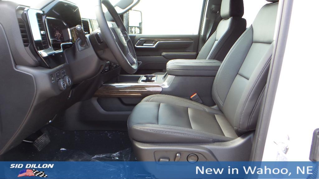 new 2025 Chevrolet Silverado 2500 car, priced at $72,307