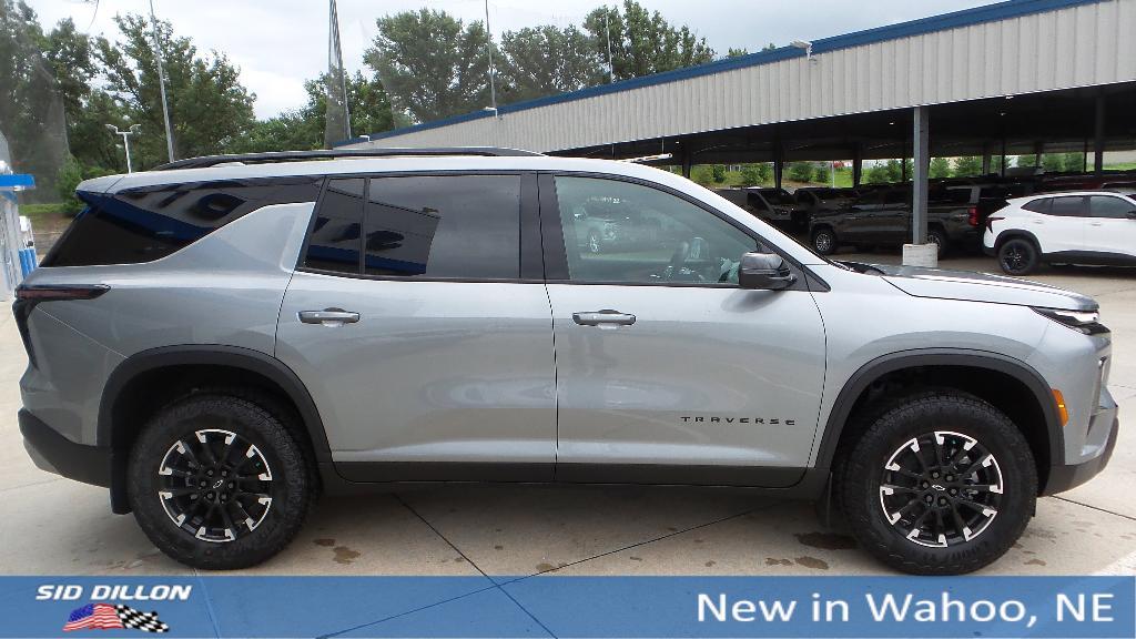 new 2025 Chevrolet Traverse car, priced at $52,659
