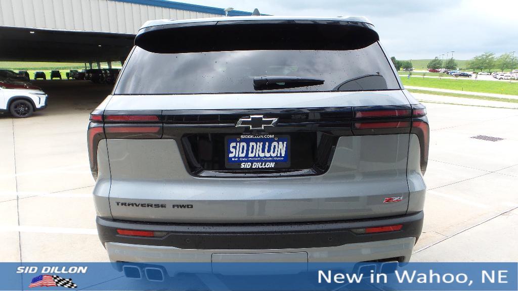 new 2025 Chevrolet Traverse car, priced at $52,659