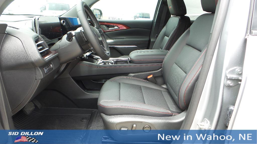 new 2025 Chevrolet Traverse car, priced at $52,659