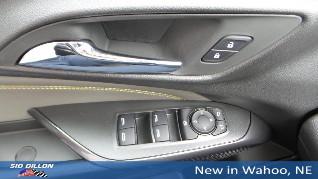 new 2025 Chevrolet Trax car, priced at $27,085