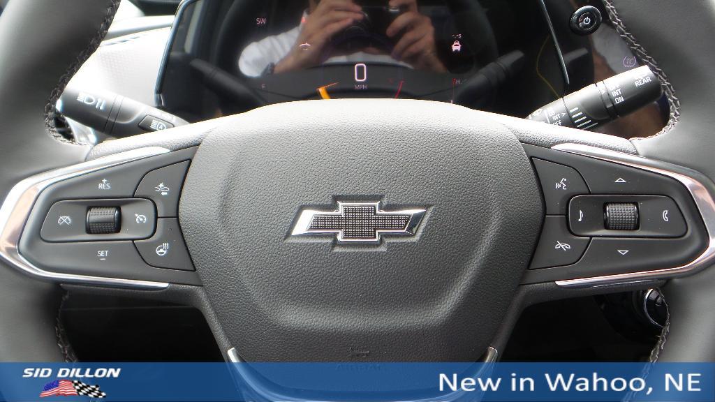 new 2025 Chevrolet Trax car, priced at $27,085