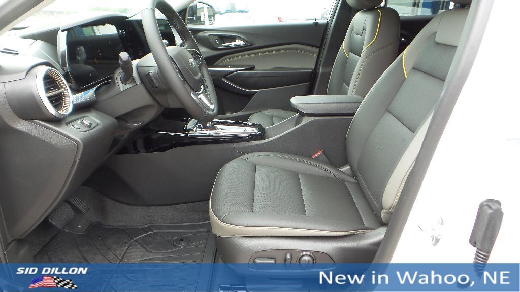 new 2025 Chevrolet Trax car, priced at $27,085