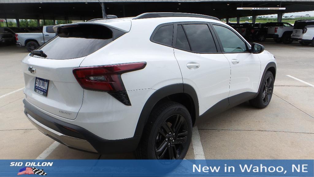 new 2025 Chevrolet Trax car, priced at $27,085