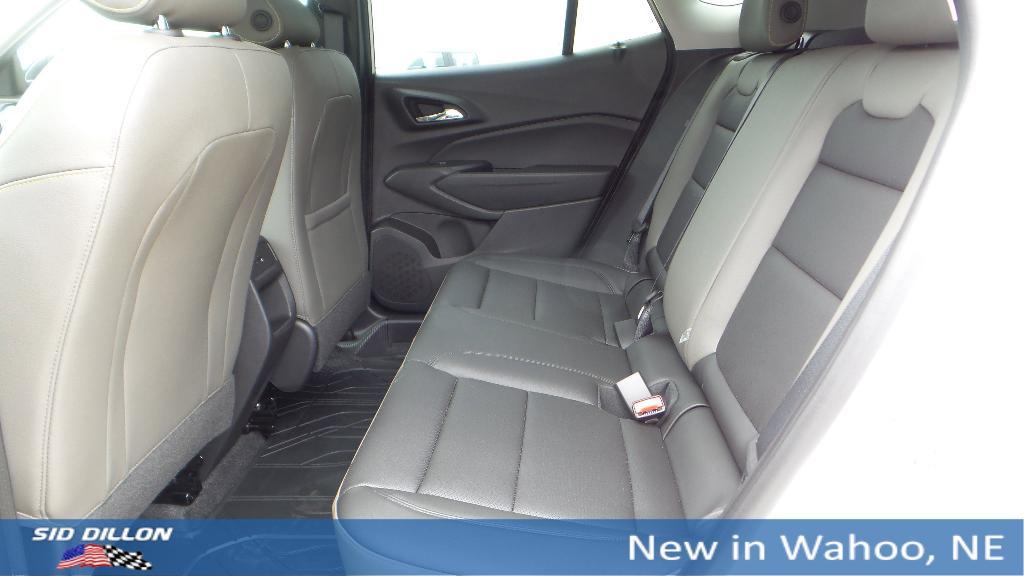 new 2025 Chevrolet Trax car, priced at $27,085