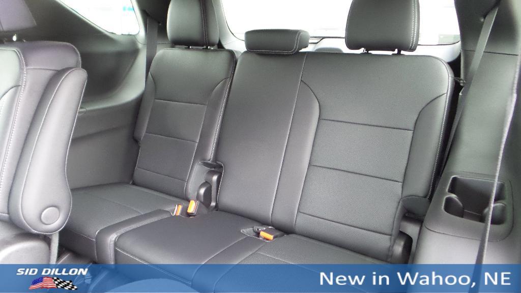 new 2025 Chevrolet Traverse car, priced at $43,695